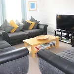 4 Bed 36