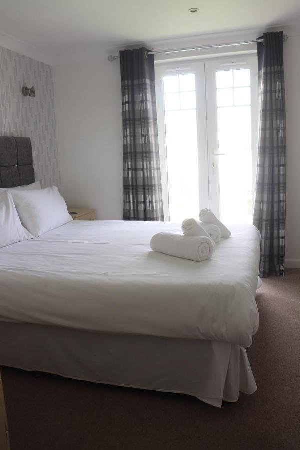 4 Bed 36